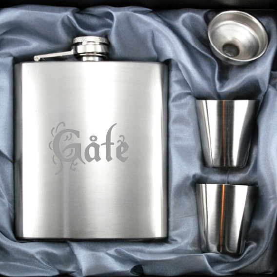 Hip flask gift set