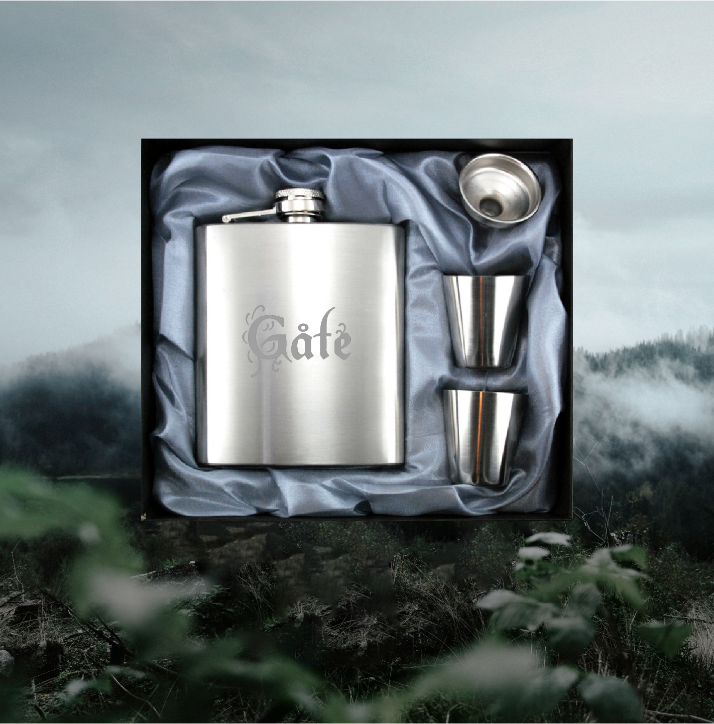 Hip flask gift set